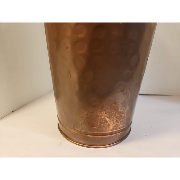 VINTAGE Hammered Copper Pot, Vase 2 Handles , Handcrafted 8.5”t 5”d VTG India - Picture 7 of 8